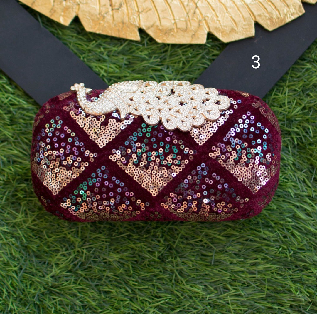 Embroidered trendy clutch