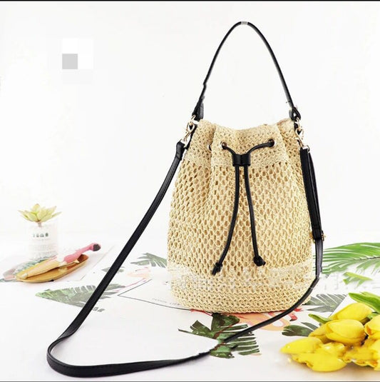 Straw bucket bag